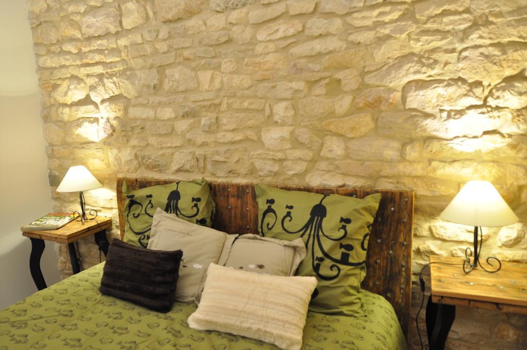 Le Clos De Fernande Corcelles-les-Arts Rum bild